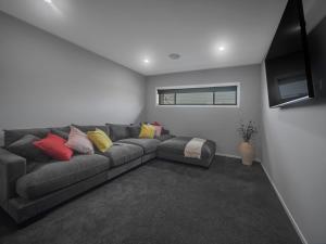 Χώρος καθιστικού στο Catch & Relax - Pet Friendly - 4 Mins Walk to Beach
