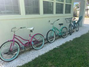 Rattasõit majutusasutuse Barefoot Bungalow aladel või selle läheduses