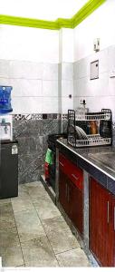 Nhà bếp/bếp nhỏ tại 1 bedroom modern spacious Mombasa Cbd