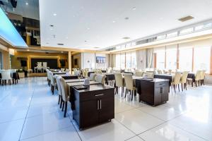 En restaurant eller et andet spisested på Aydinoglu Hotel
