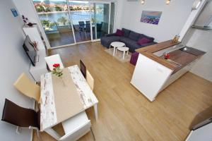 Posezení v ubytování Luxury Apartments SIKIRIC with Fantastic View on the sea