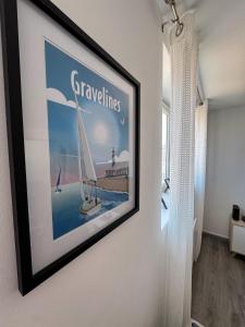 グラヴリーヌにあるAppartement à proximité de la plageの船の額