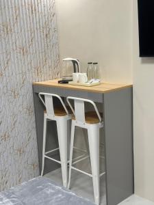Φωτογραφία από το άλμπουμ του Casa Leveria Unit 8 with Balcony, Inquire Parking Availability σε Imus