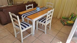 Khu vực ghế ngồi tại Glentana Hoboken Holiday Cottage +43 ảnh