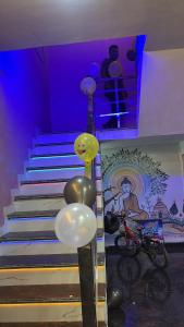 Afbeelding uit fotogalerij van Riddhi Siddhi Hostel &Home stay Near By Mathura Railway Station in Mathura +42 foto's