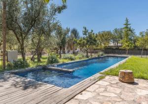 Bazén v ubytování Cortijo de Amor nebo v jeho okolí