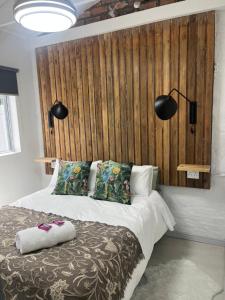 Postel nebo postele na pokoji v ubytování carol close1 small apartment