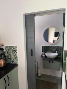 Fotografie z fotogalerie ubytování carol close1 small apartment v destinaci Eversdal