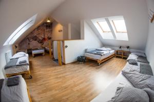 Posteľ alebo postele v izbe v ubytovaní Trafo Base Camp