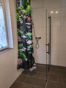 Koupelna v ubytování Ferienhaus Meisennest Bischof 97633 Sulzfeld-Leinach