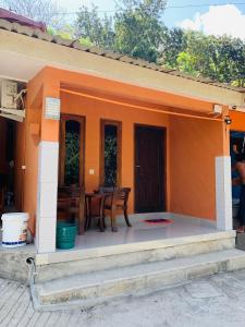 Bangunan di mana terletaknya rumah tamu ini +3 gambar