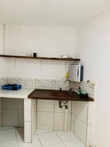 Dapur atau dapur kecil di Nova Homestay