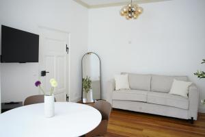 Ruang duduk di Königsgleis-Apartments