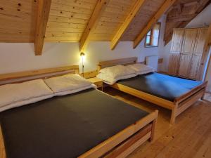 Postel nebo postele na pokoji v ubytování Chalupa pod strání - Olešnice v Orlických horách