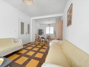 Et opholdsområde på Garage Privé Clim Jardin & Barbecue Narbonne