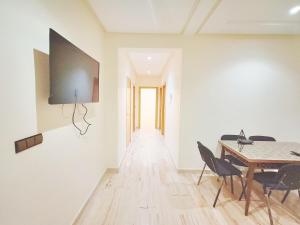 Μια τηλεόραση ή/και κέντρο ψυχαγωγίας στο les Belles Sejours