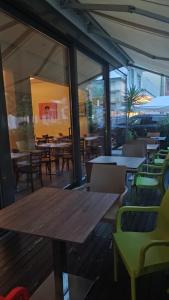 En restaurant eller et andet spisested på Riccione Beach Hotel-Vero'Boutique Hotel-