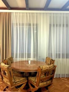 Galeriebild der Unterkunft Serana Stays in Peja + 11 Fotos