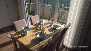 Φωτογραφία από το άλμπουμ του 47 Northwood σε Harrietsfield