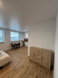 Postel nebo postele na pokoji v ubytování Work&rest apartment
