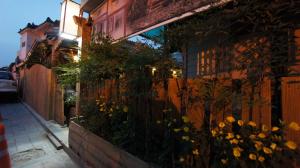 
A balcony or terrace at 1928 Suimmaru Hanok Guesthouse
