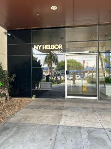a building with the entrance to my heifer office at 74m2 Centro, Osasco, 500m da estação, 5 minutos Super Shopping in Osasco