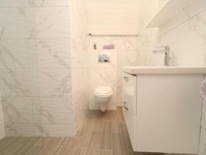 Fotografie z fotogalerie ubytování Studio Jokovi - Studio Apartment with Terrace and City View v destinaci Vela Luka + 20 fotografií