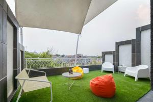 Χώρος καθιστικού στο Cove Bening Boutique