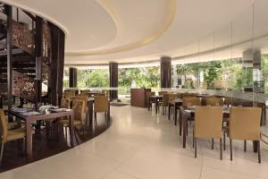 Restaurace v ubytování Golden Tulip Jineng Resort Bali