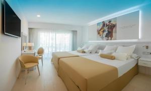 Postel nebo postele na pokoji v ubytování Villa Luz Design & Art Hotel