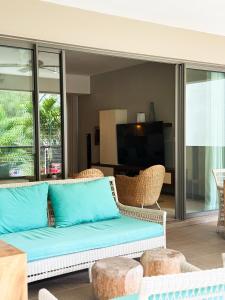 Χώρος καθιστικού στο Element Bay with LOV