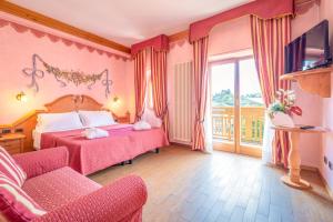 Ένα ή περισσότερα κρεβάτια σε δωμάτιο στο Hotel Fai +86 φωτογραφίες