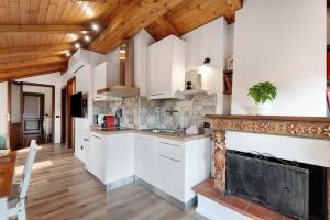 Kuchyň nebo kuchyňský kout v ubytování Casa Verde - Grignasco