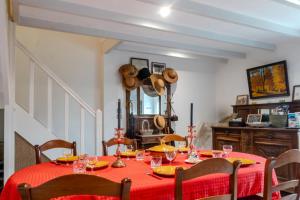 TV a/nebo společenská místnost v ubytování La maison de joséphine