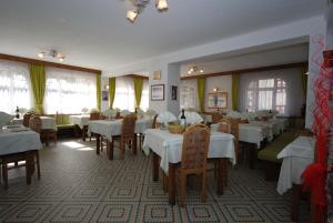 Restaurace v ubytování Hotel Ancora