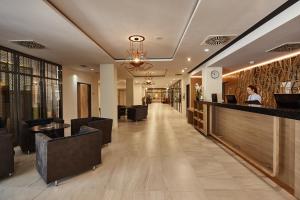 Lobby o reception area sa Thermal Hotel Balance Lenti