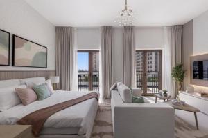 Posezení v ubytování Chic Studio By Sweet Stays, Yas! F1, Parks & Golf