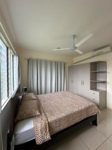 En eller flere senge i et værelse på Amataga 4-En-suite Bedroom House