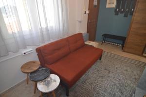 Χώρος καθιστικού στο Naya Lux Apt