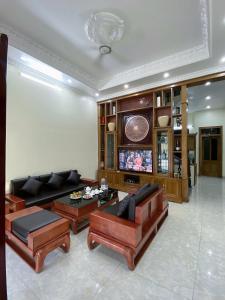 Χώρος καθιστικού στο Tommy Home Ninh Bình