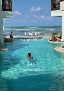Bazén v ubytování ZAN Tropical Island nebo v jeho okolí