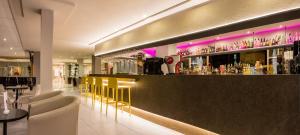 Lounge nebo bar v ubytování RH Princesa Hotel & Spa 4* Sup
