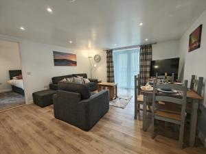 Χώρος καθιστικού στο 2 Bed in Tankerness oc-q32730