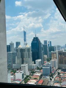 Nespecifikovaný výhled na destinaci Kuala Lumpur nebo výhled na město při pohledu z apartmánu