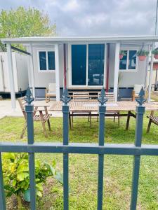 Κήπος έξω από το Cabin in Central Wagga