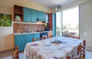 Kuchyň nebo kuchyňský kout v ubytování Les calanques Audeandeb + 7 fotografií