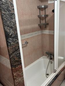 Ένα μπάνιο στο San Marcos Frontline +9 φωτογραφίες