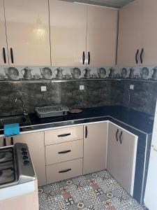 Kuchyň nebo kuchyňský kout v ubytování Ocean Jam Surf House