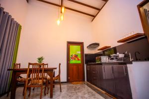Kuchyň nebo kuchyňský kout v ubytování Canyon Crest Villa