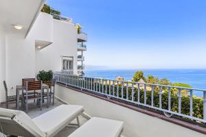 Nespecifikovaný výhled na moře nebo výhled na moře při pohledu z aparthotelu